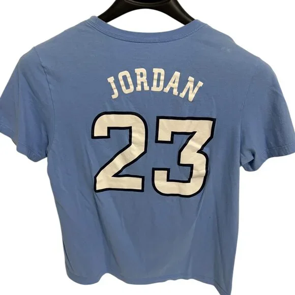 Nike Michael Jordan #23 North Carolina Tarheels Graphic T-Shirt Size Medium - Picture 6 of 6